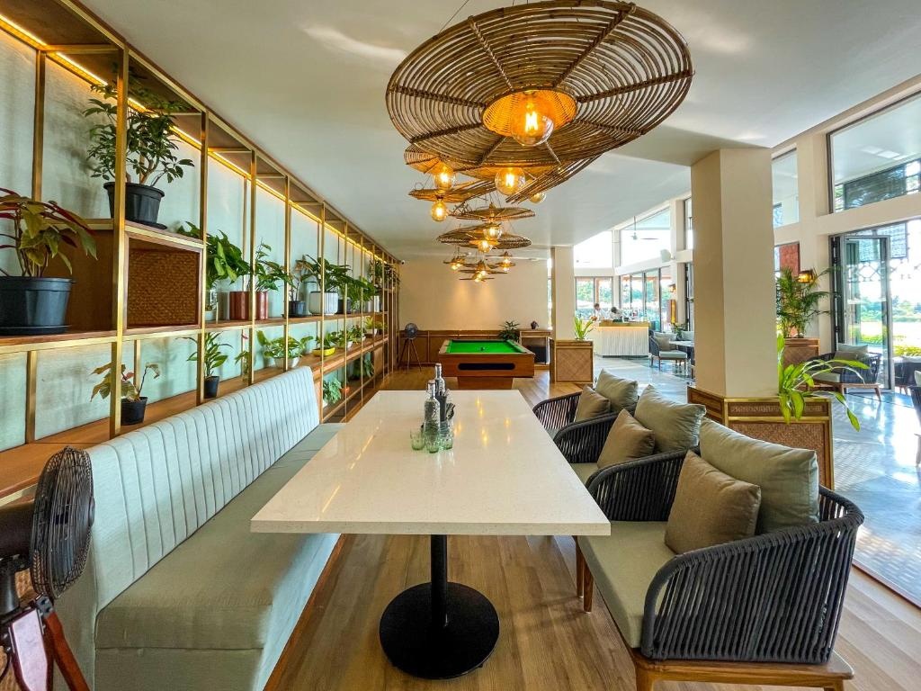 The Diwa Club By Alila  Dining  Restaurant 12