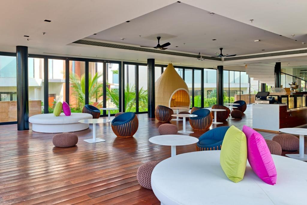 Azaya Beach Resort  Dining  Restaurant 7