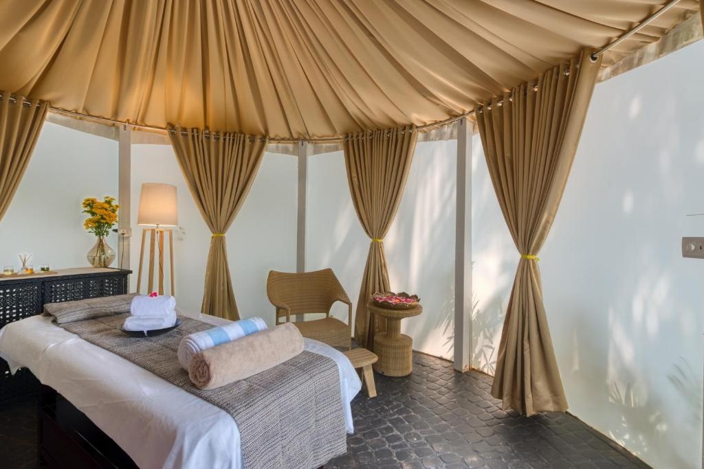 Azaya Beach Resort  Facilities  Spa 42