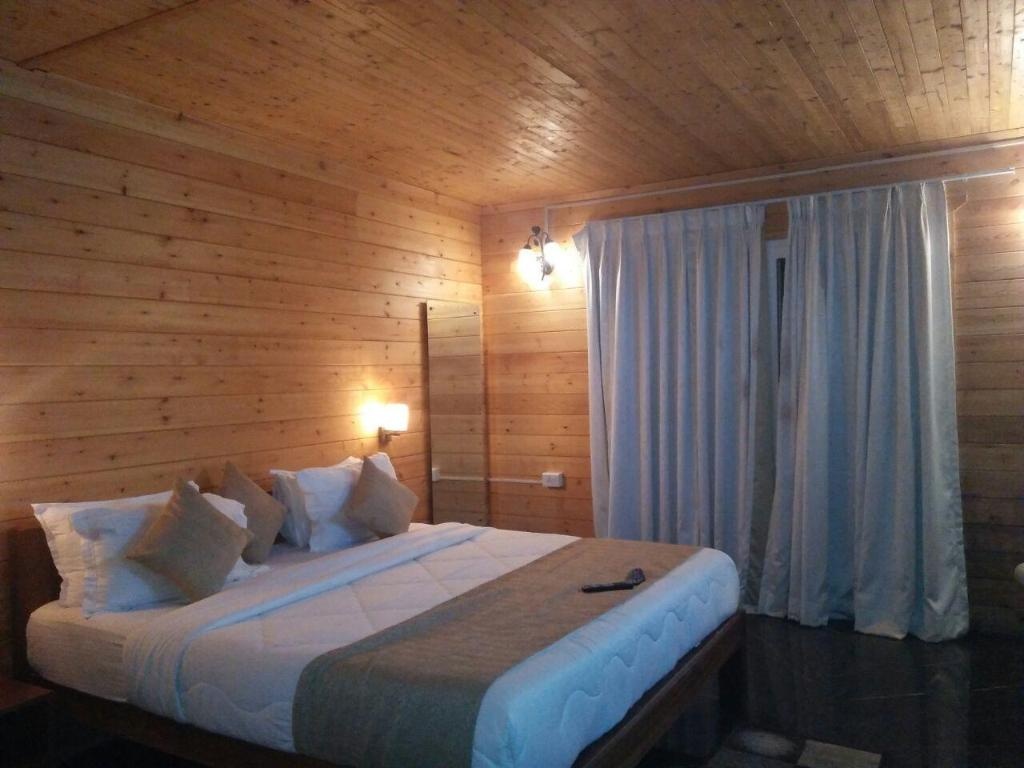18 Degrees Beach Resort  Rooms  Rooms Image 6 6
