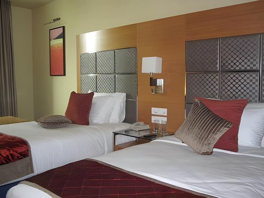 Country Inn Panjim Goa  Rooms  Superior Twin Room 6