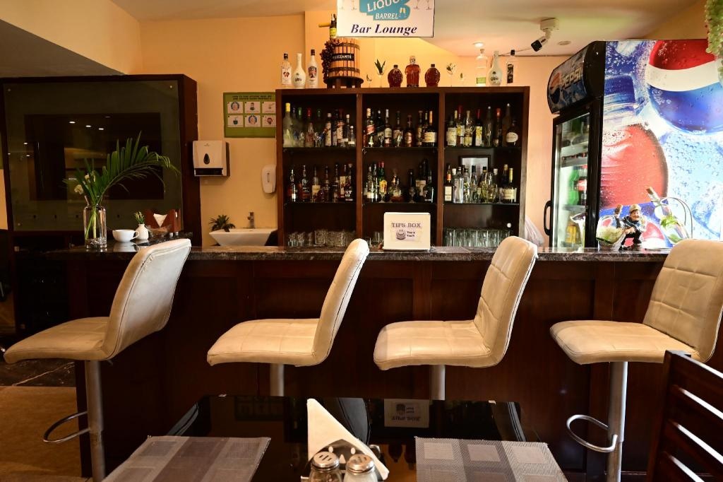 Resort De Alturas  Facilities  Barlounge 26