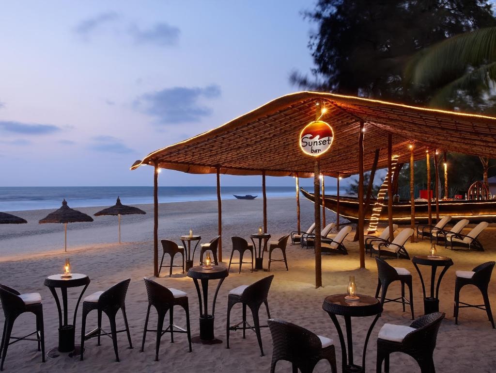 Caravela Beach Resort  Facilities  Barlounge 14