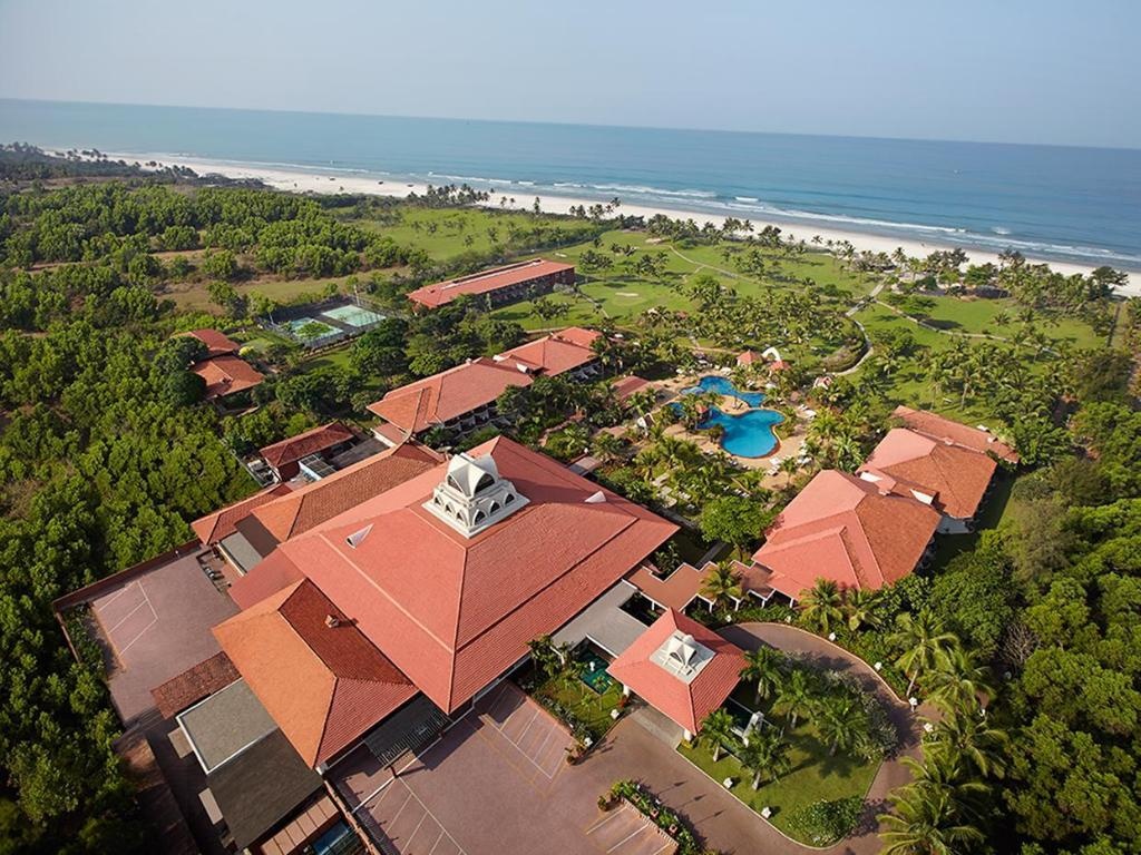 Caravela Beach Resort  Property Views  View 7