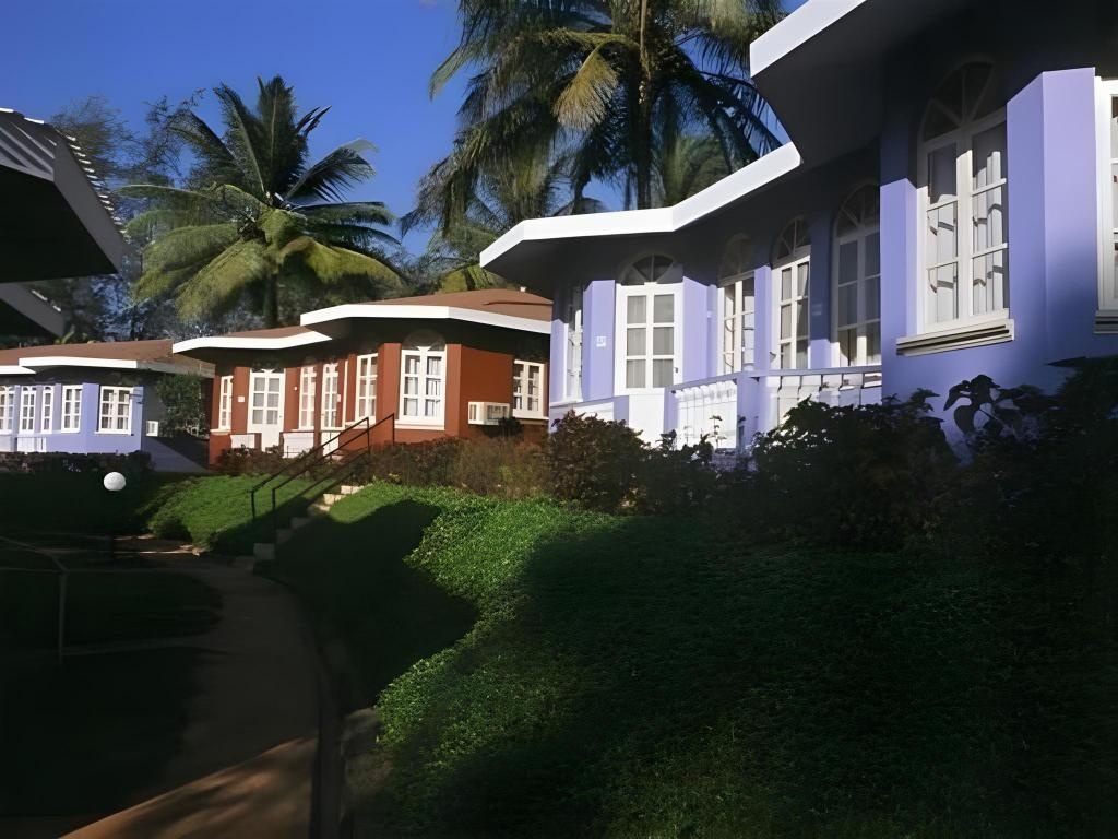 Varca Palms Beach Resort  Property Views  View 8