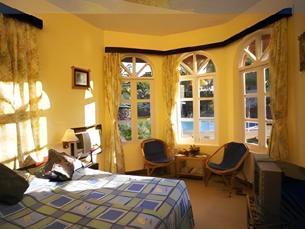 Varca Palms Beach Resort  Rooms  Deluxe Pool Villa 4