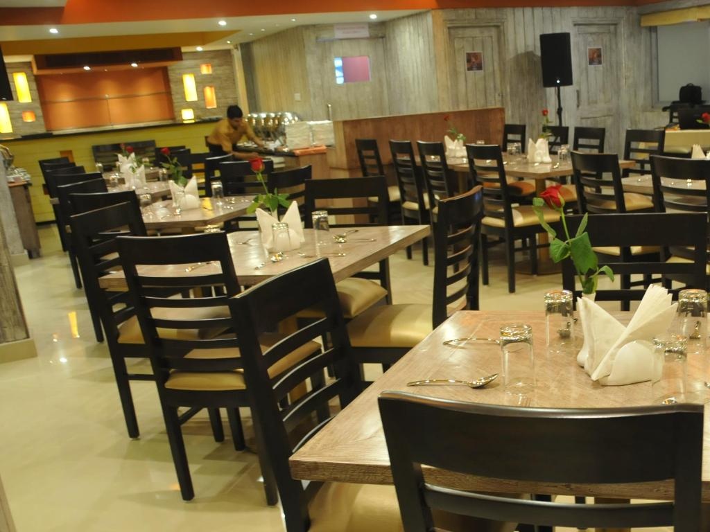 Hotel Campal  Dining  Restaurant 5