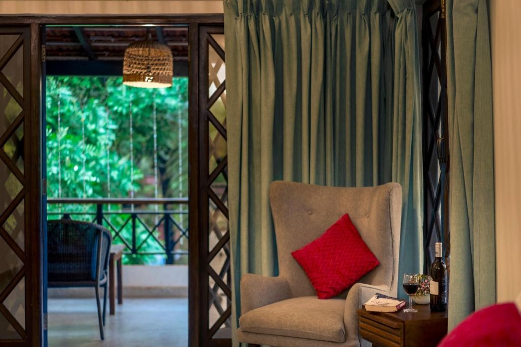 Little India Beach Cottages  Rooms  Deluxe King Room Suite Room 9