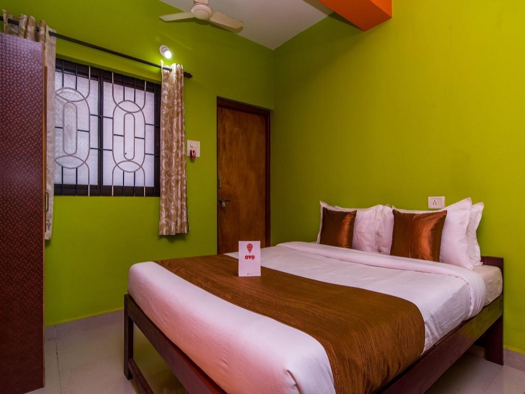 OYO 10793 Near Baga Beach  Facilities  Bedroom 13