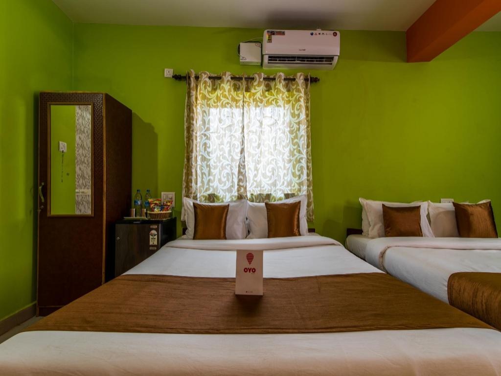 OYO 10793 Near Baga Beach  Facilities  Bedroom 3