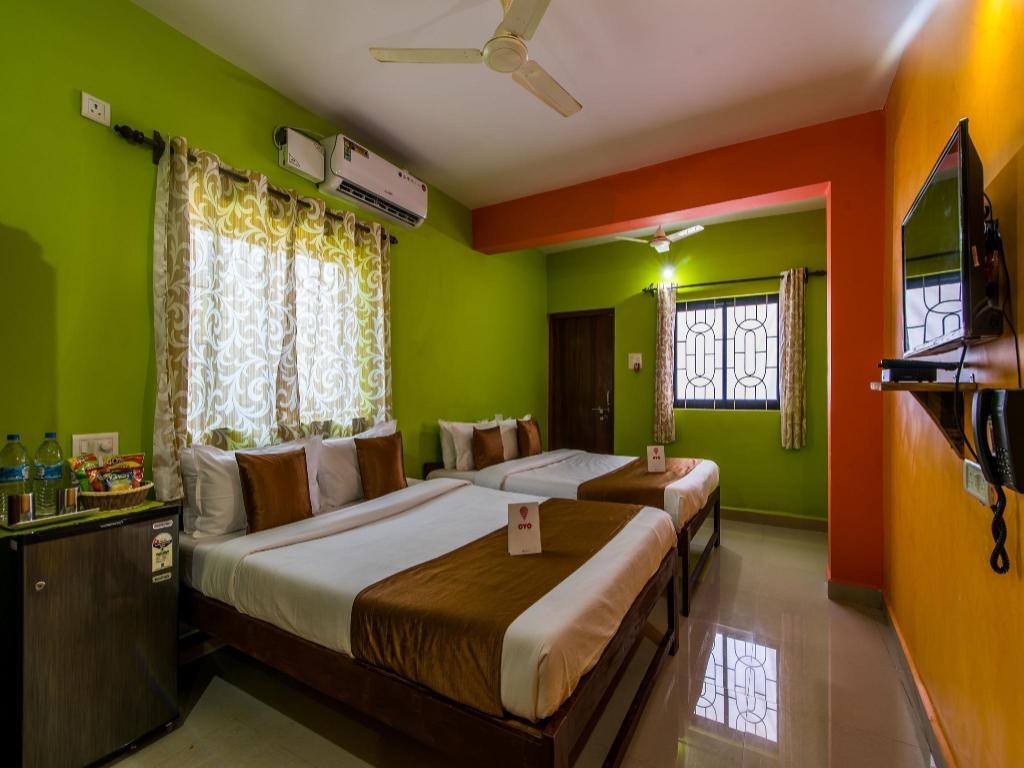 OYO 10793 Near Baga Beach  Facilities  Bedroom 5