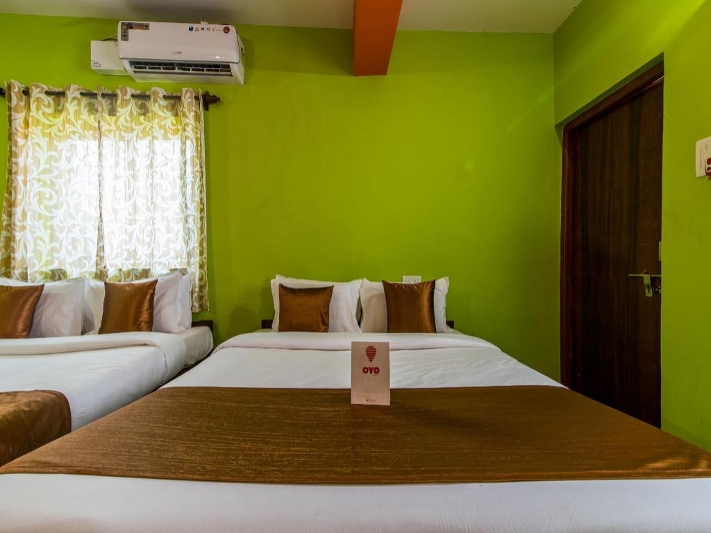 OYO 10793 Near Baga Beach  Facilities  Bedroom 9