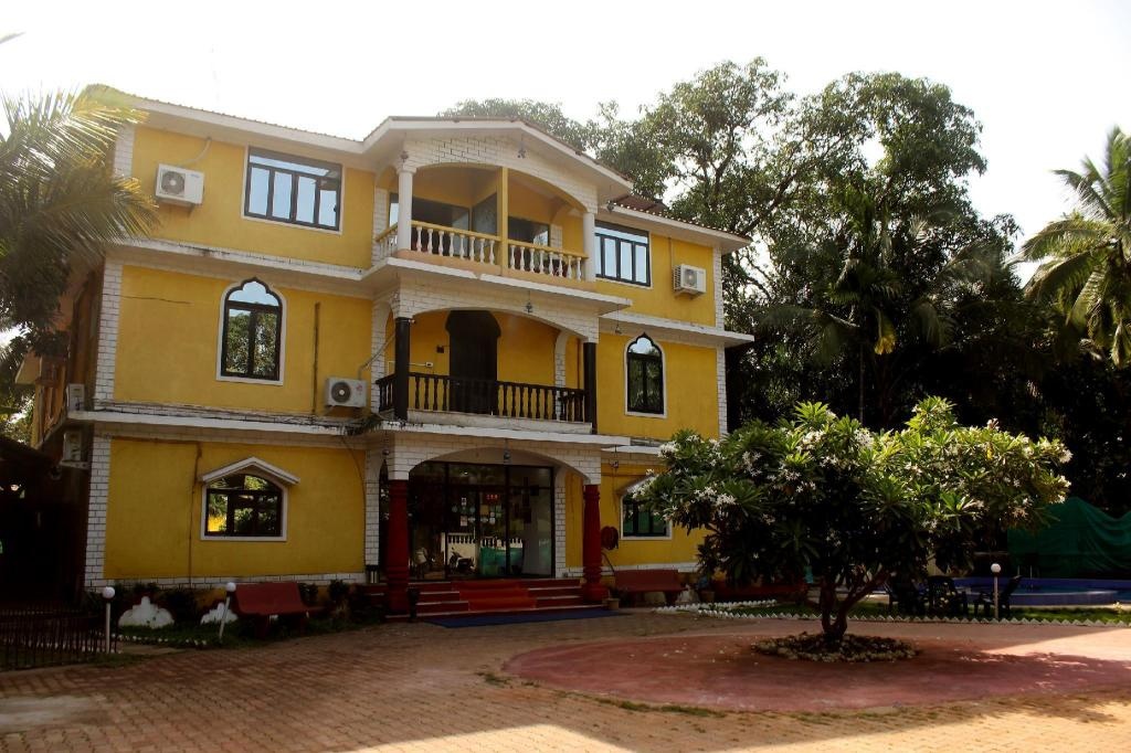 OYO 13064 Home Studio With Pool Near Siolim  Property Views  Exterior View 3