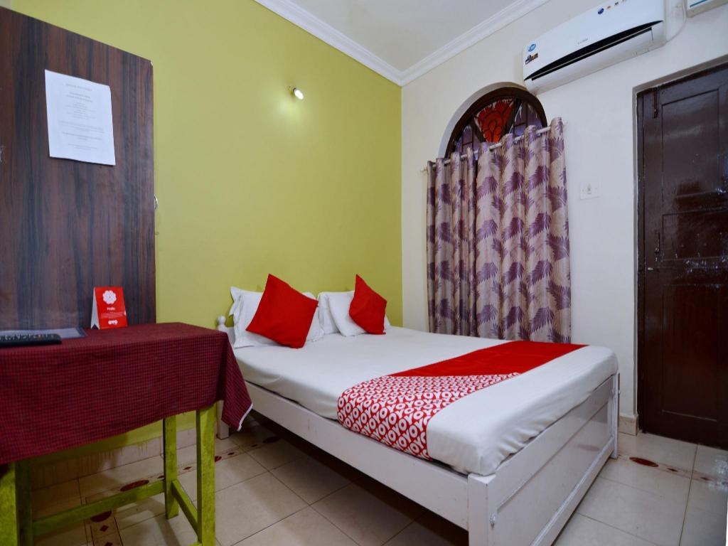 OYO 3275 Angelina Guesthouse  Facilities  Bedroom 4