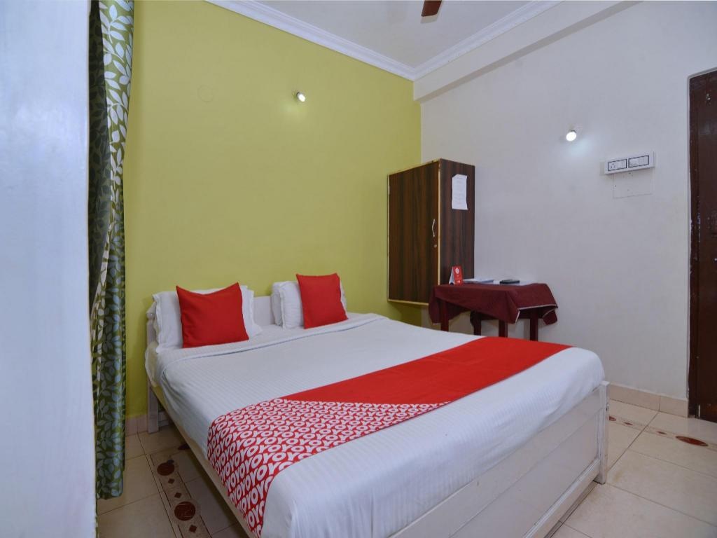 OYO 3275 Angelina Guesthouse  Facilities  Bedroom 6