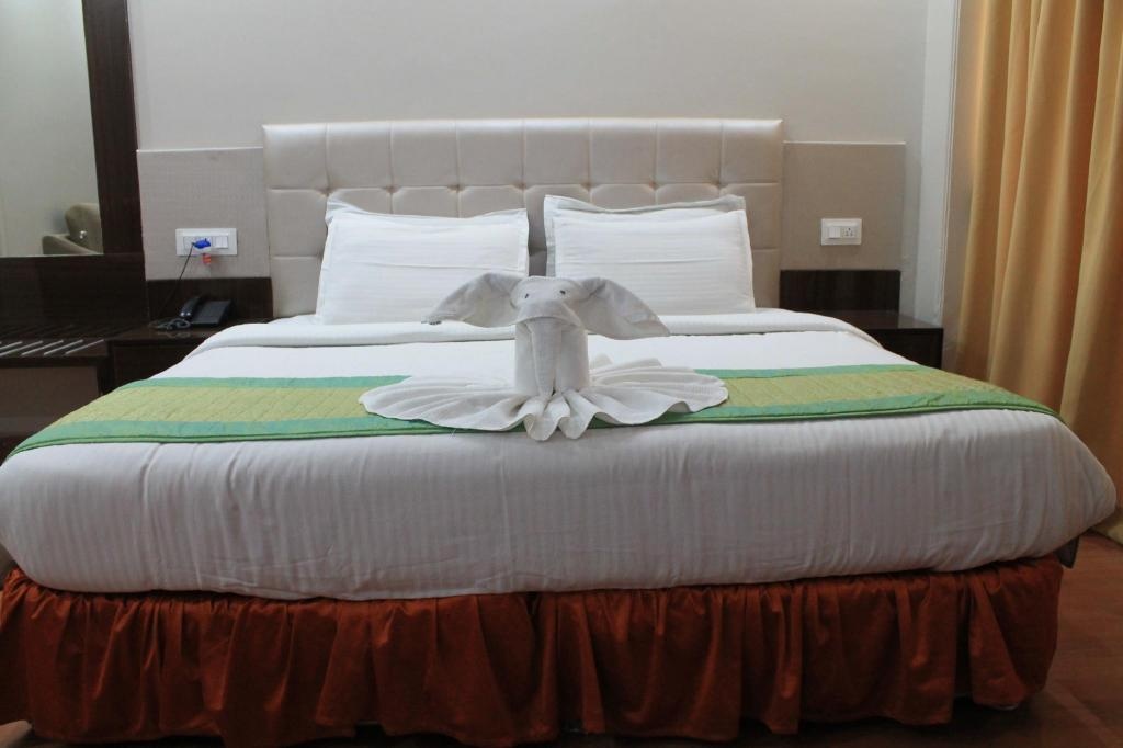 Hotel Windsor Bay  Rooms  Deluxe Bed 1