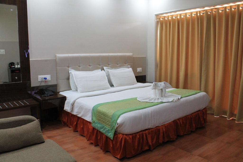 Hotel Windsor Bay  Rooms  Deluxe Bed 2