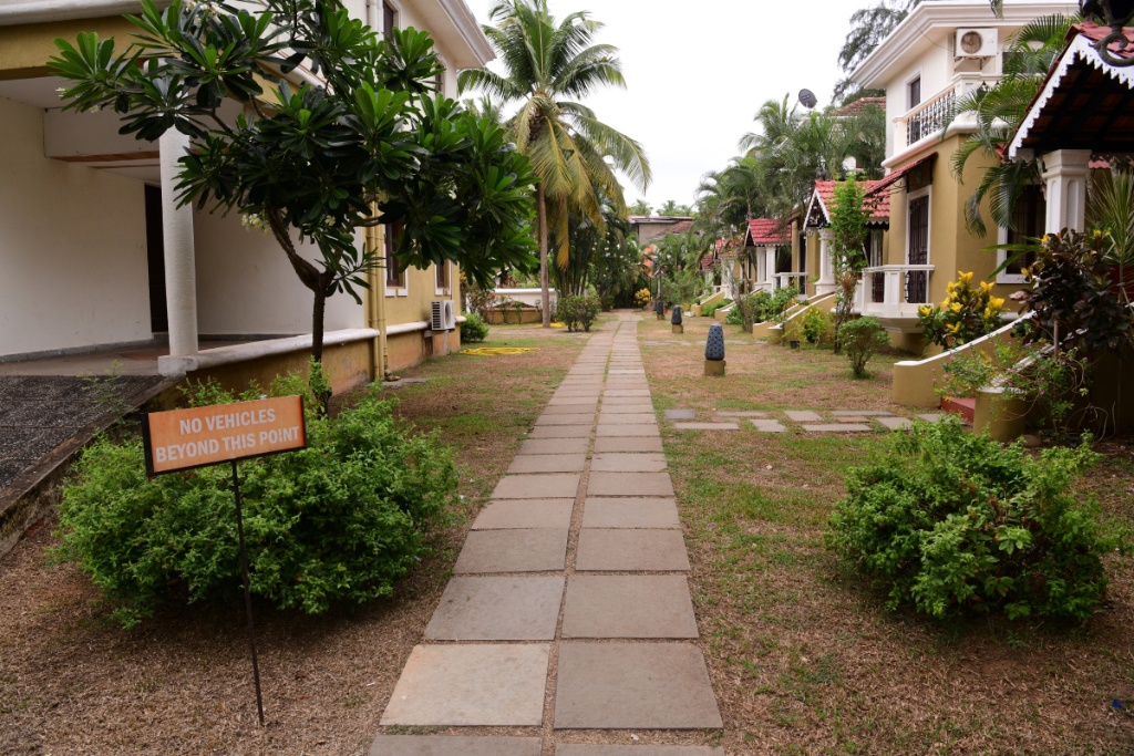 White Square Nirvana Holiday Villas  Facilities  Smoking Area 7