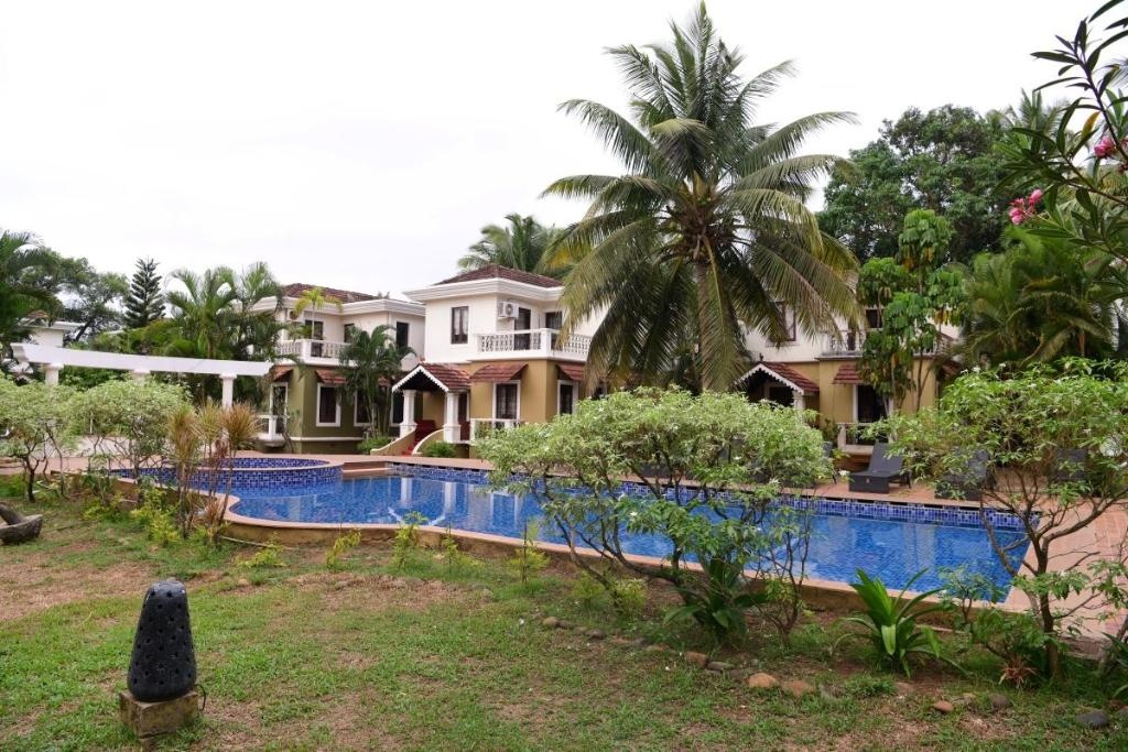White Square Nirvana Holiday Villas  Facilities  Swimming Pool 2
