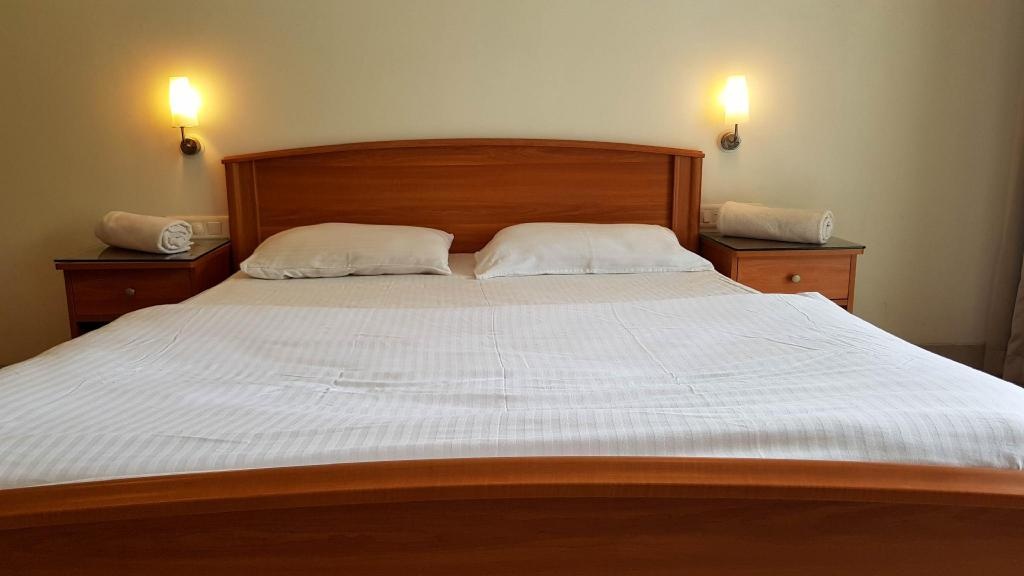 Nature View Suites With Roof Top Pool  Facilities  Bedroom 1