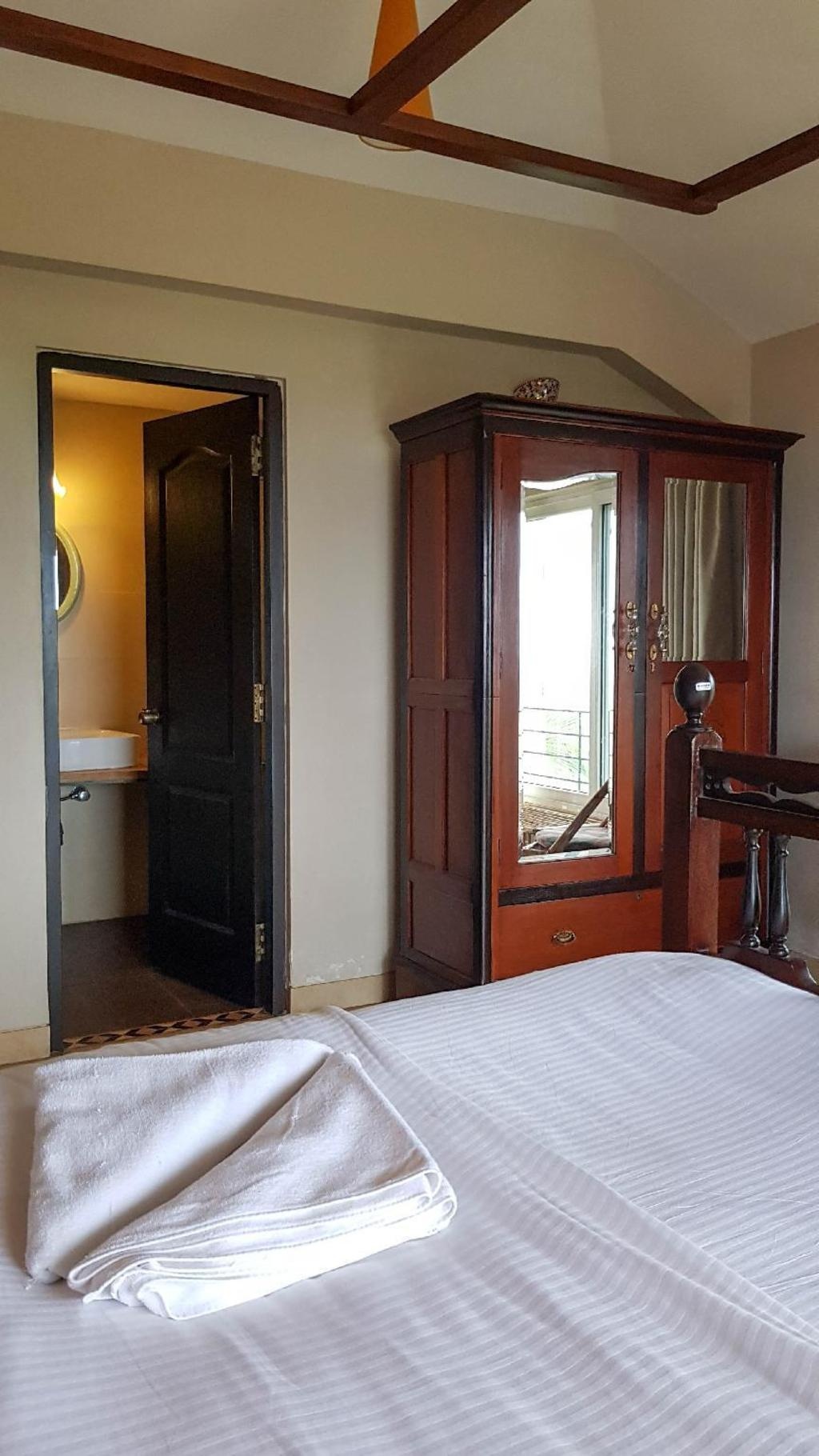 Sea View Suite 1600 Sq Ft With Pool  Facilities  Bedroom 5
