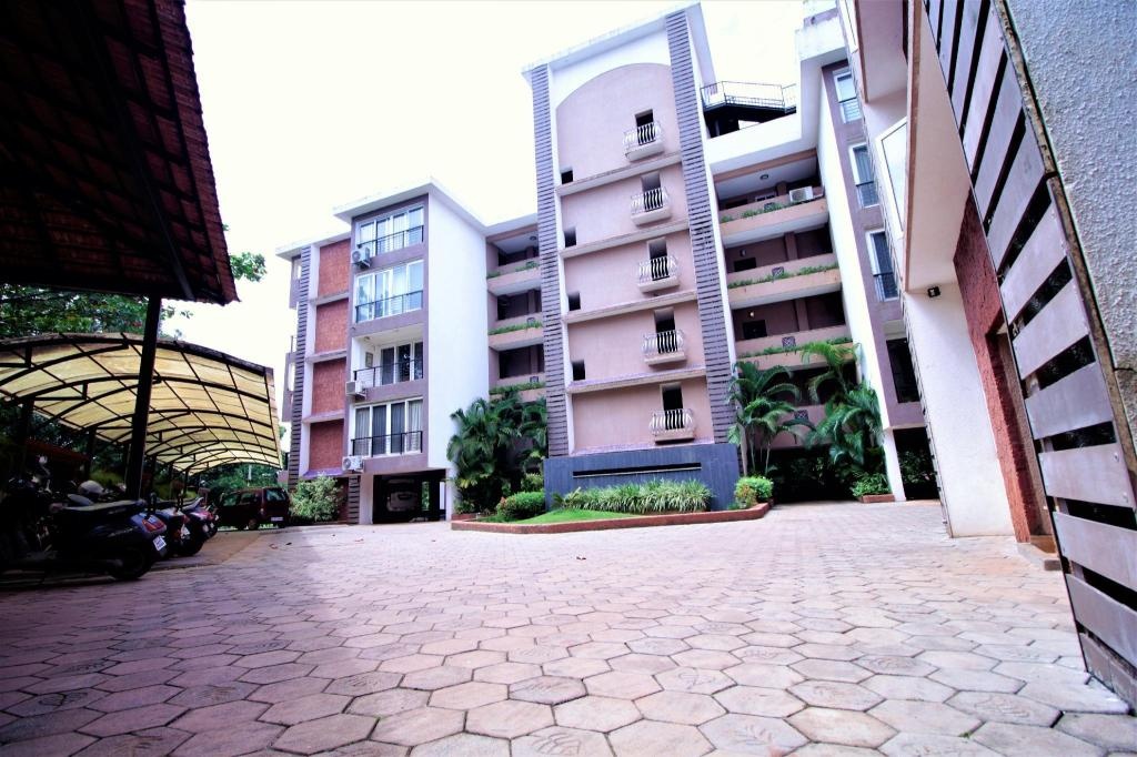 Nature View Suites With Roof Top Pool  Property Views  Entrance 2