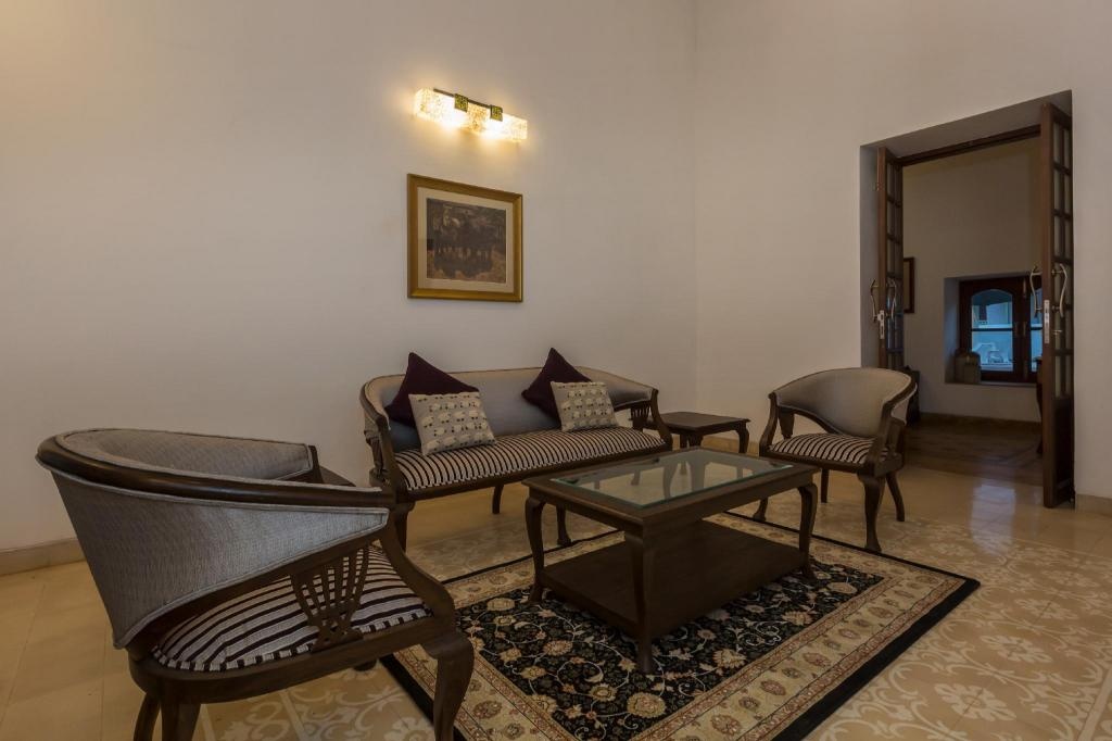 SaffronStays Nossa Bela Casa  Facilities  Barlounge 14