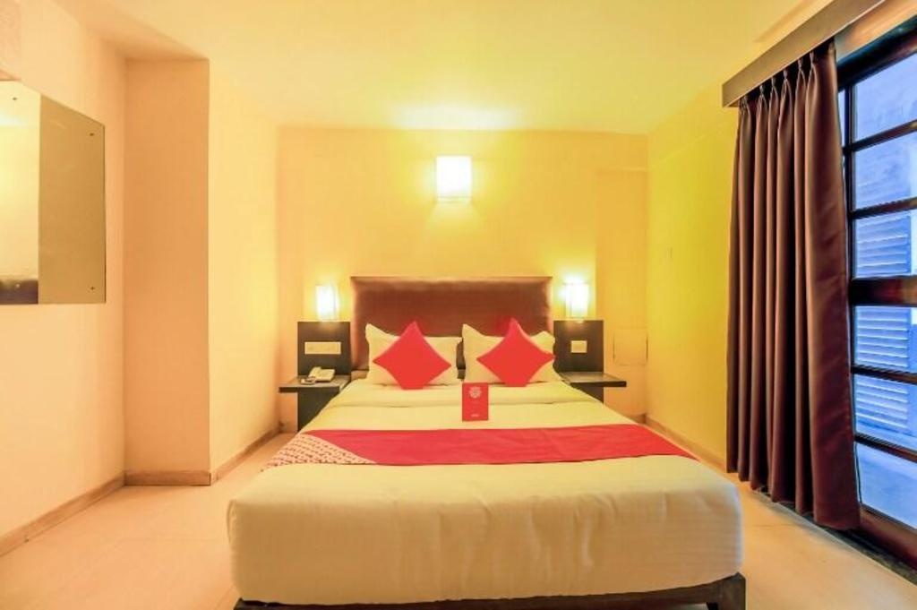 Smiley Hotel De Sai Palace  Rooms  Rooms Image 10 10