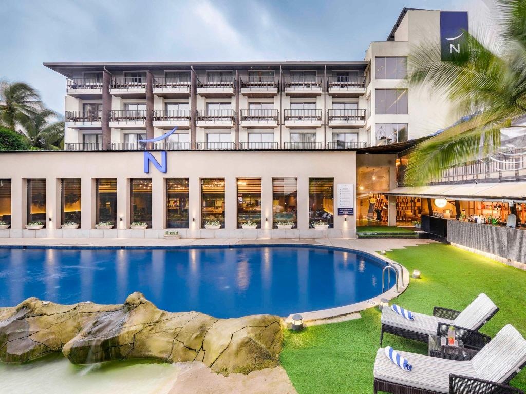 Novotel Goa Candolim An AccorHotels Brand  Facilities  Bar 1
