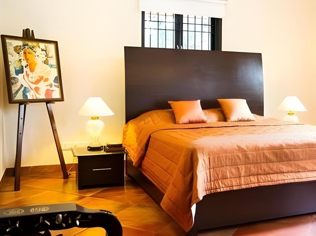 1265 Crescent Villa  Rooms  Executive Suite 7