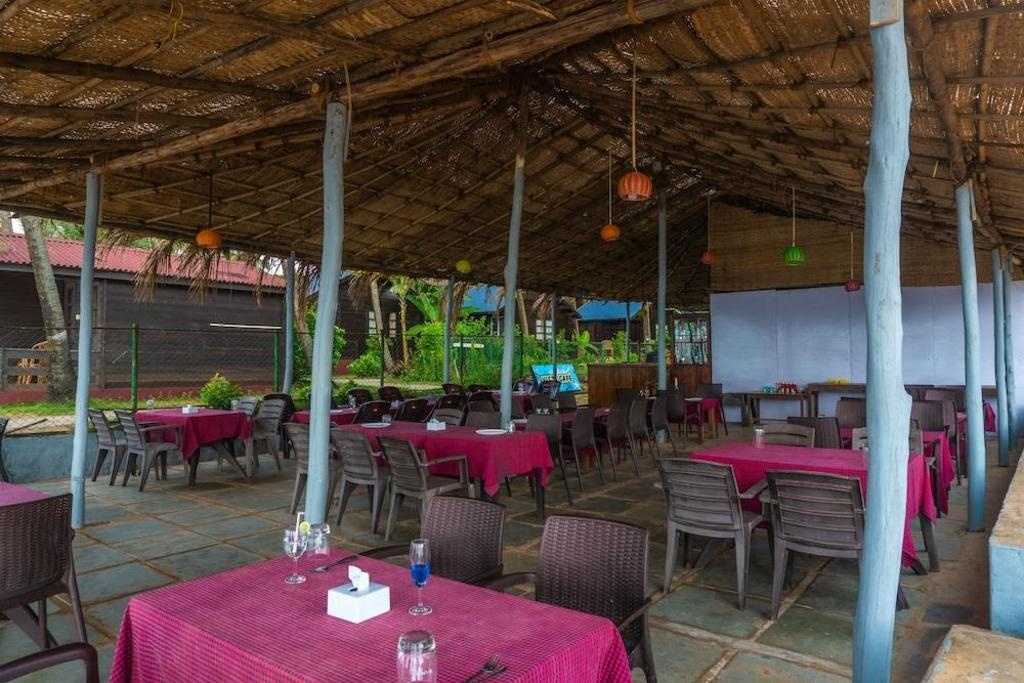 Vista Praia Cottages  Dining  Dining Image 6 6