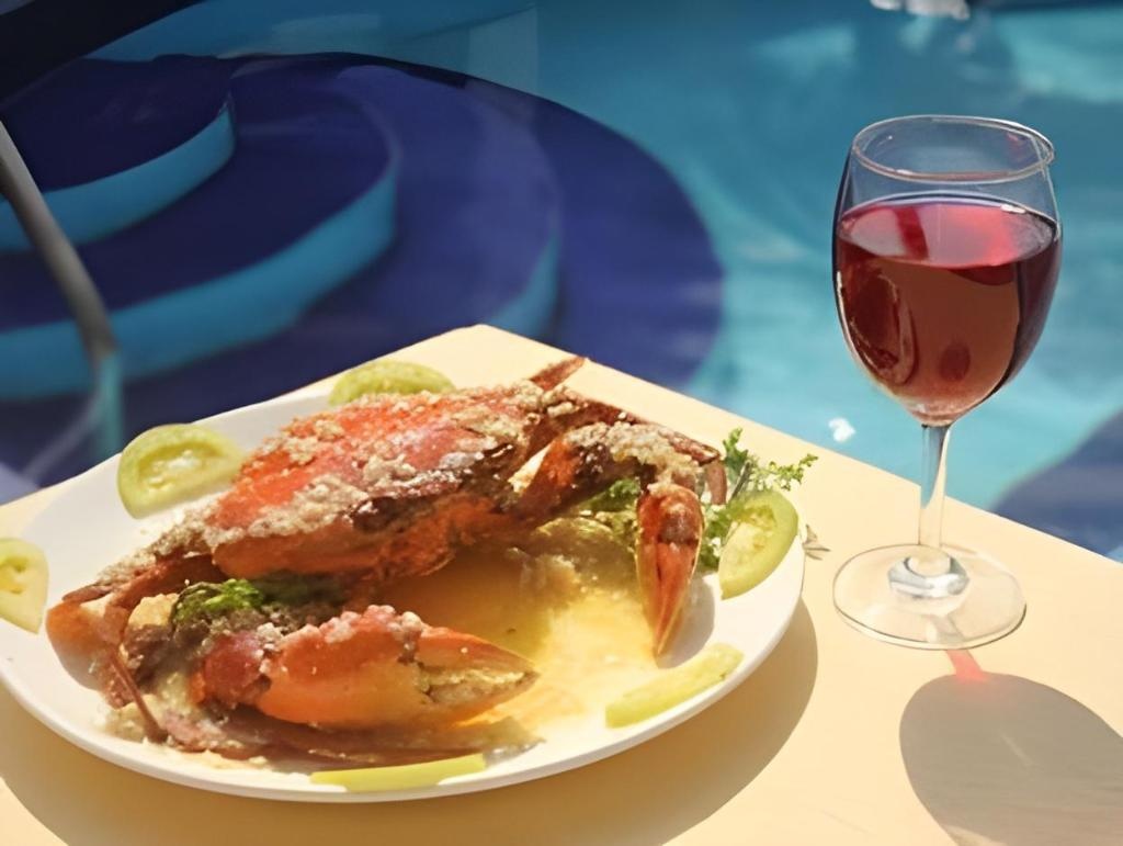 BR Holiday Resort  Dining  Food And Beverages 2