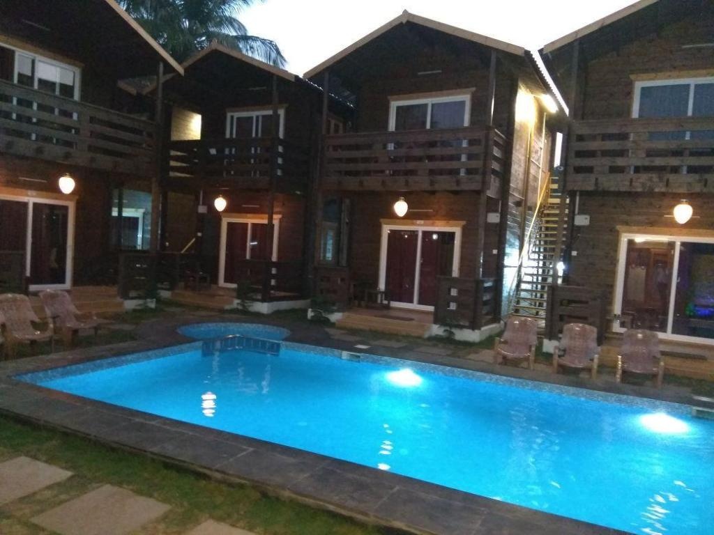 WENZET COTTAGES  Facilities  Swimming Pool Outdoor 3