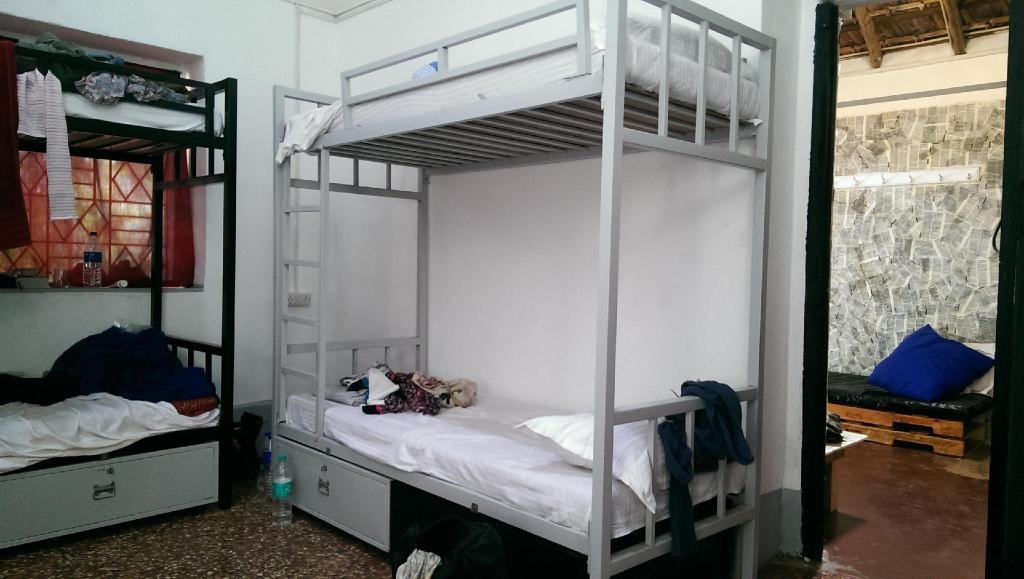 The Lazy Llama Hostel  Rooms  1 Person In 6 Bed Dormitory Mixed 2
