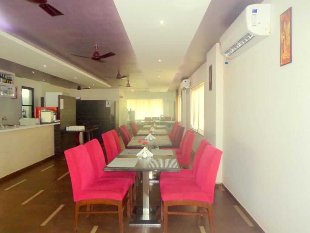 Patnem Palolem Beach Park Appt 1BHK  Dining  Restaurant 1