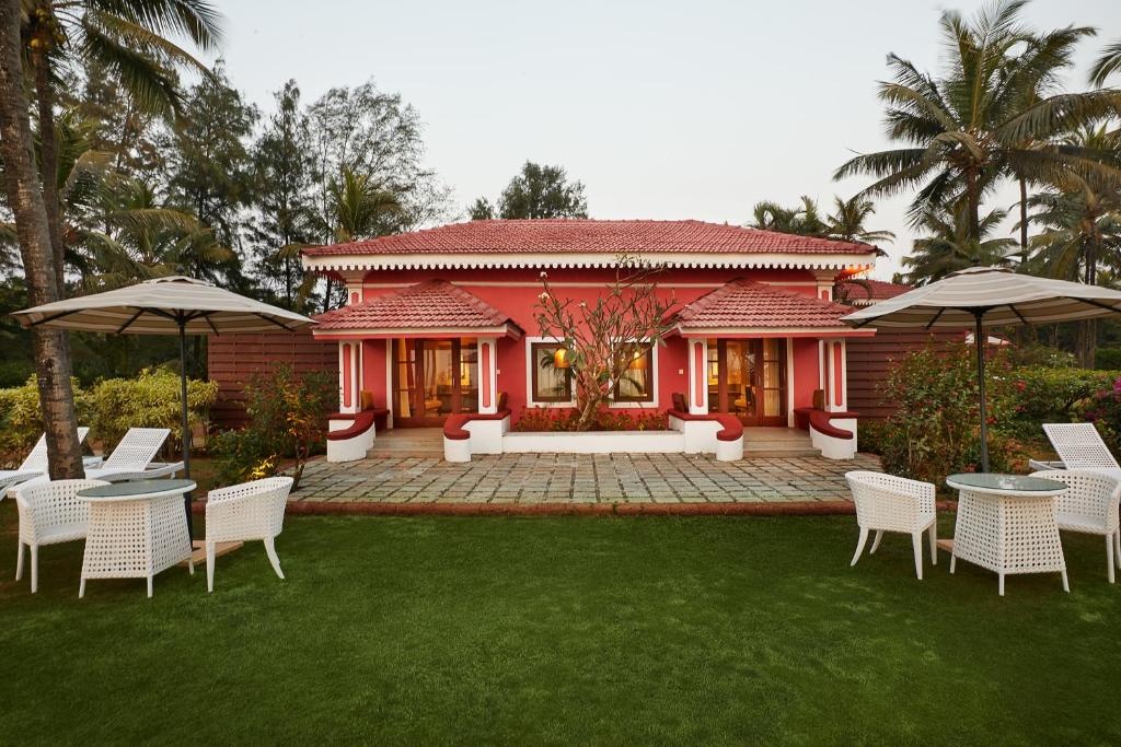Taj Holiday Village Resort Spa Goa  Facilities  Garden 15