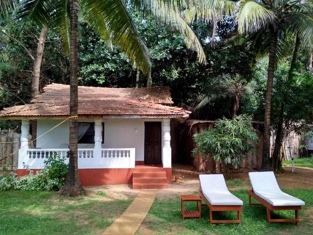 Mamagoa Beach Resort  Facilities  Balconyterrace 3