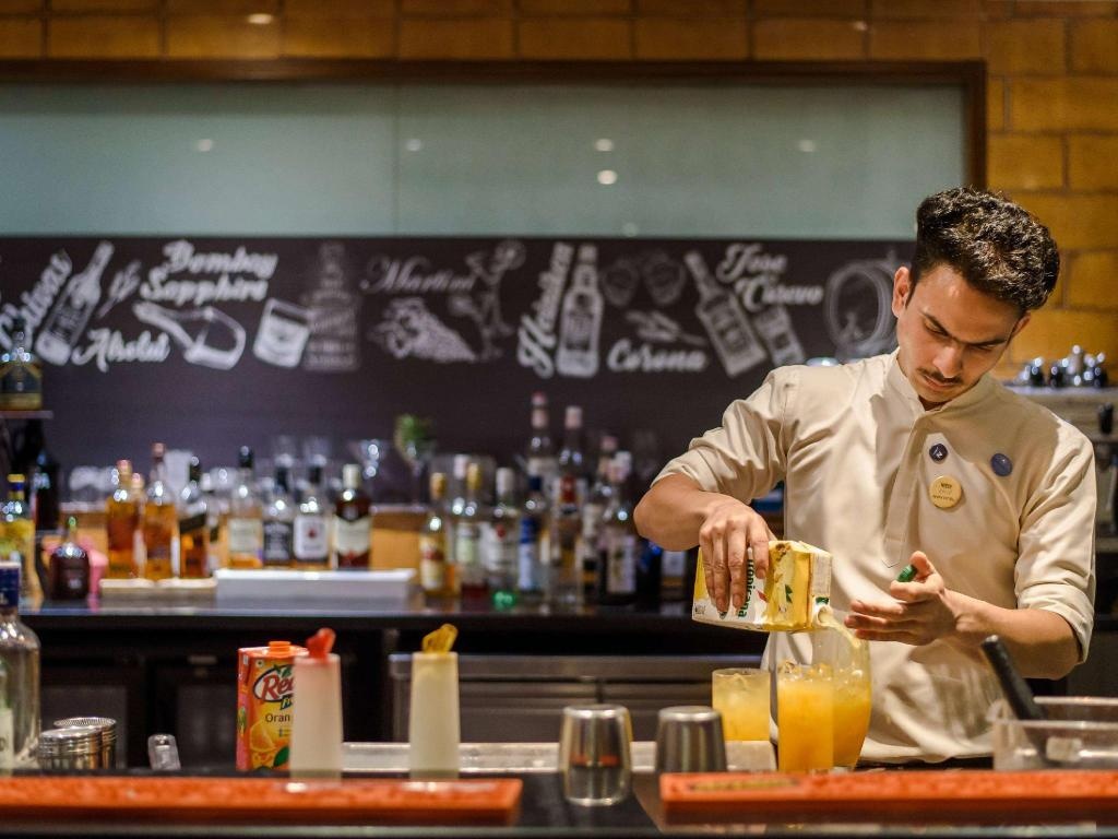 Novotel Goa Resort Spa An AccorHotels Brand  Facilities  Bar 47