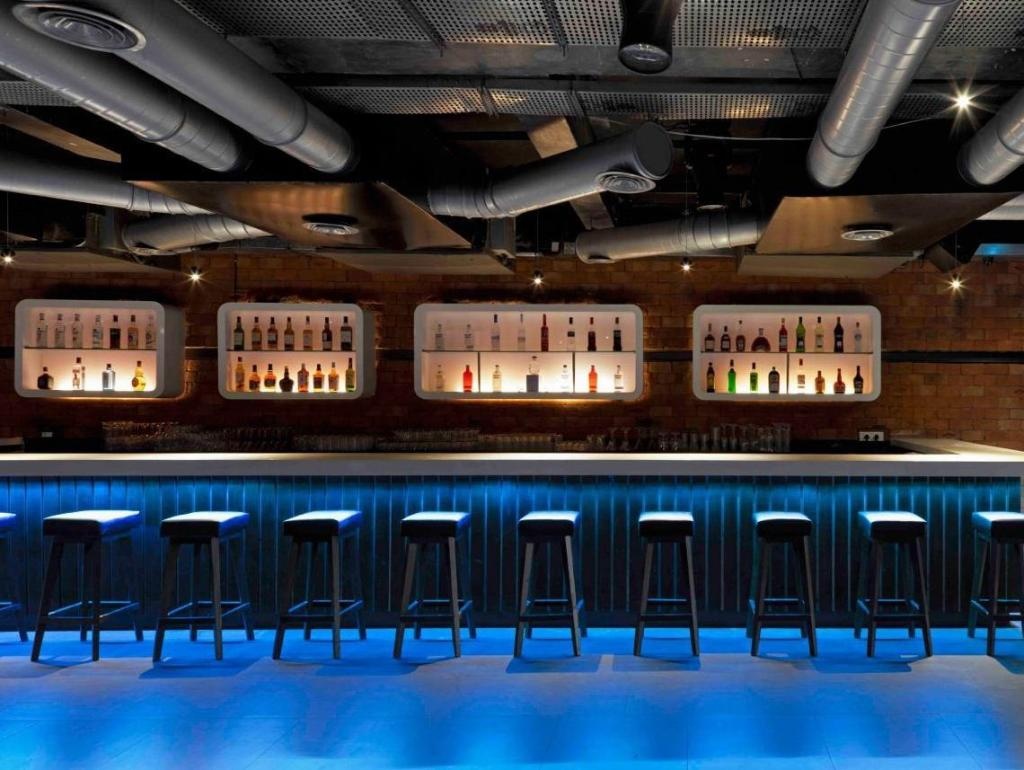 SinQ Party Hotel No Male Stags Allowed  Facilities  Barlounge 6