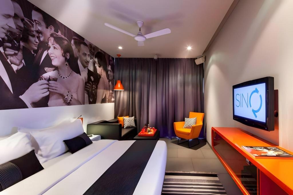 SinQ Party Hotel No Male Stags Allowed  Rooms  Pool View Room With Balcony Bed 1