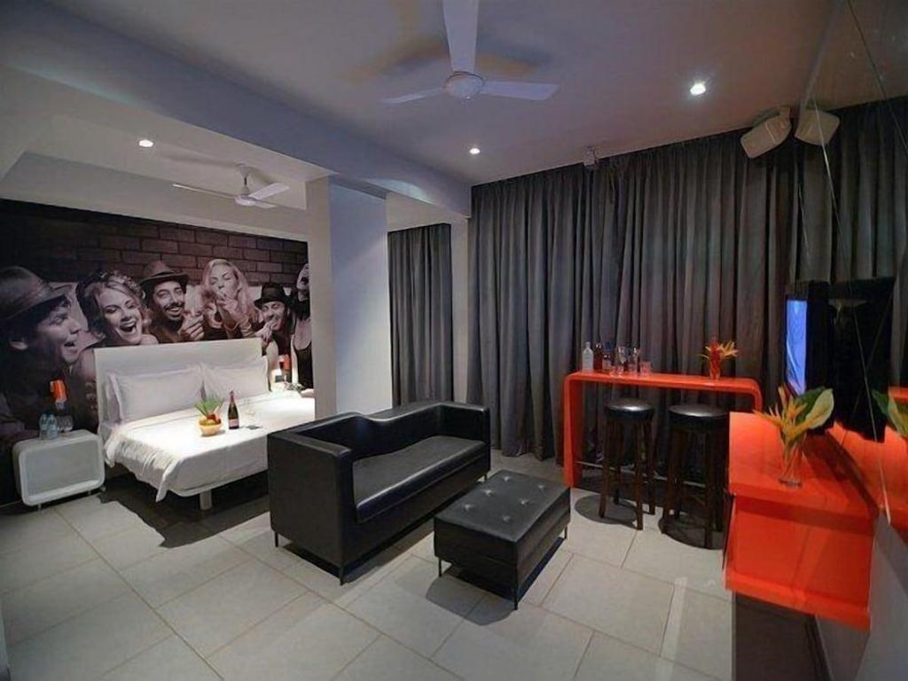 SinQ Party Hotel No Male Stags Allowed  Rooms  Rooms Image 11 11