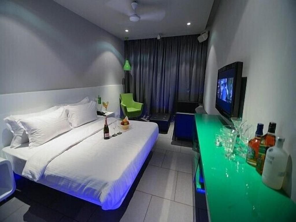 SinQ Party Hotel No Male Stags Allowed  Rooms  Rooms Image 9 9