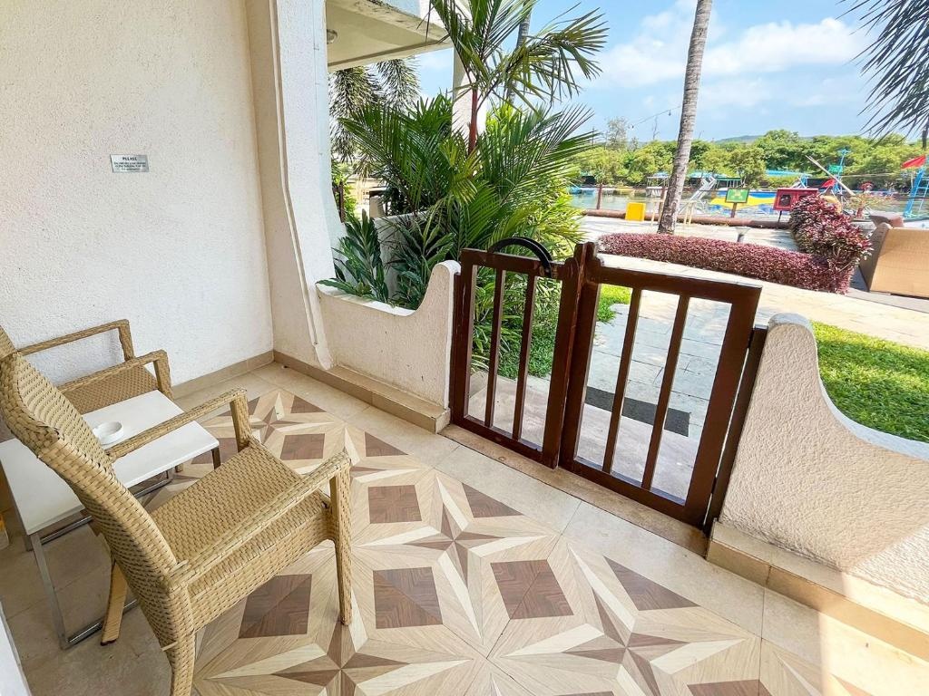 Acron Waterfront Resort  Facilities  Balconyterrace 27