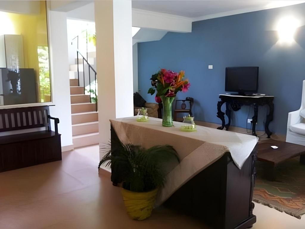 Rasa Retreat Nourish Your Soul  Property Views  Interior View 2