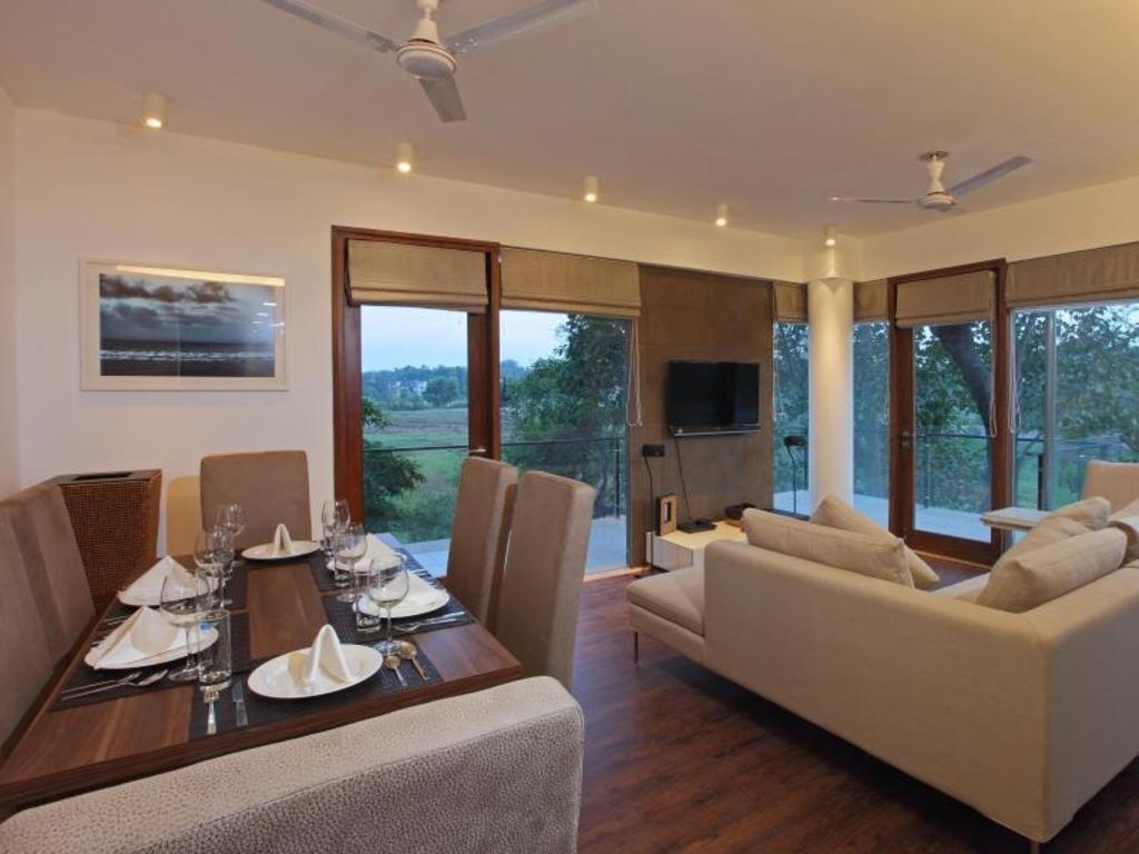 The Golden Pearl Calem Grove Hotel  Property Views  Interior View 2