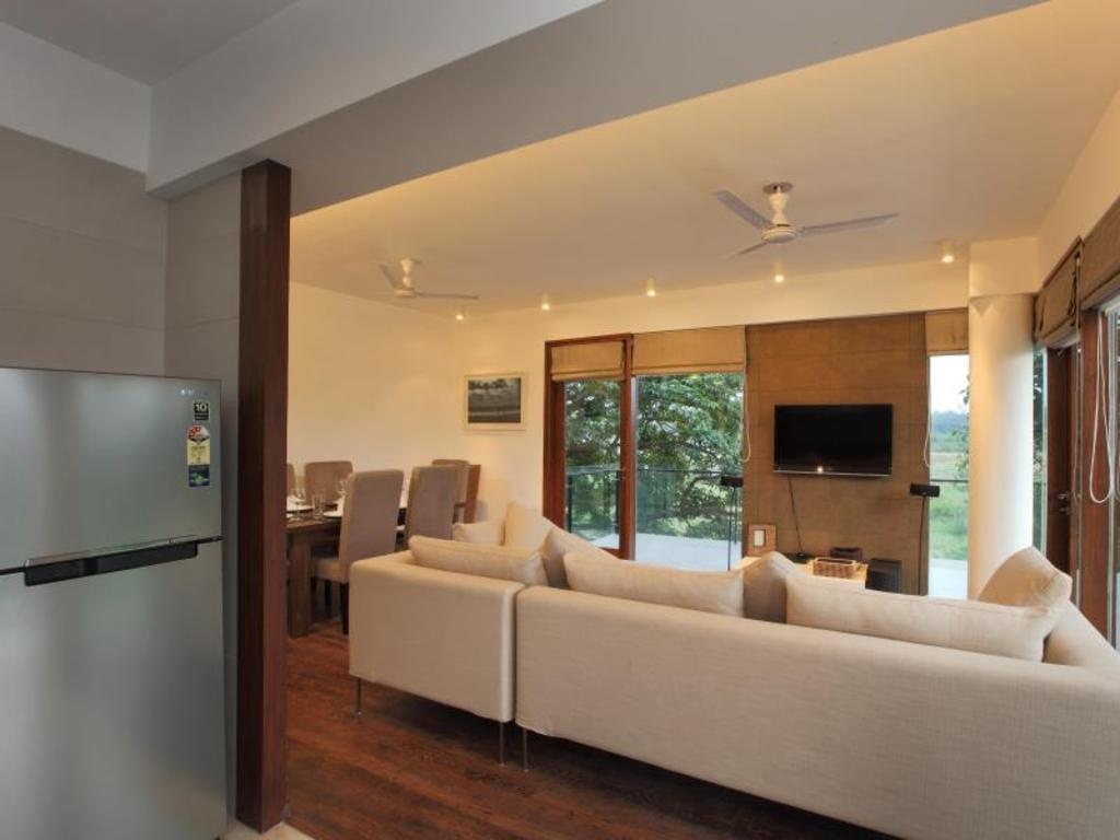The Golden Pearl Calem Grove Hotel  Property Views  Interior View 8