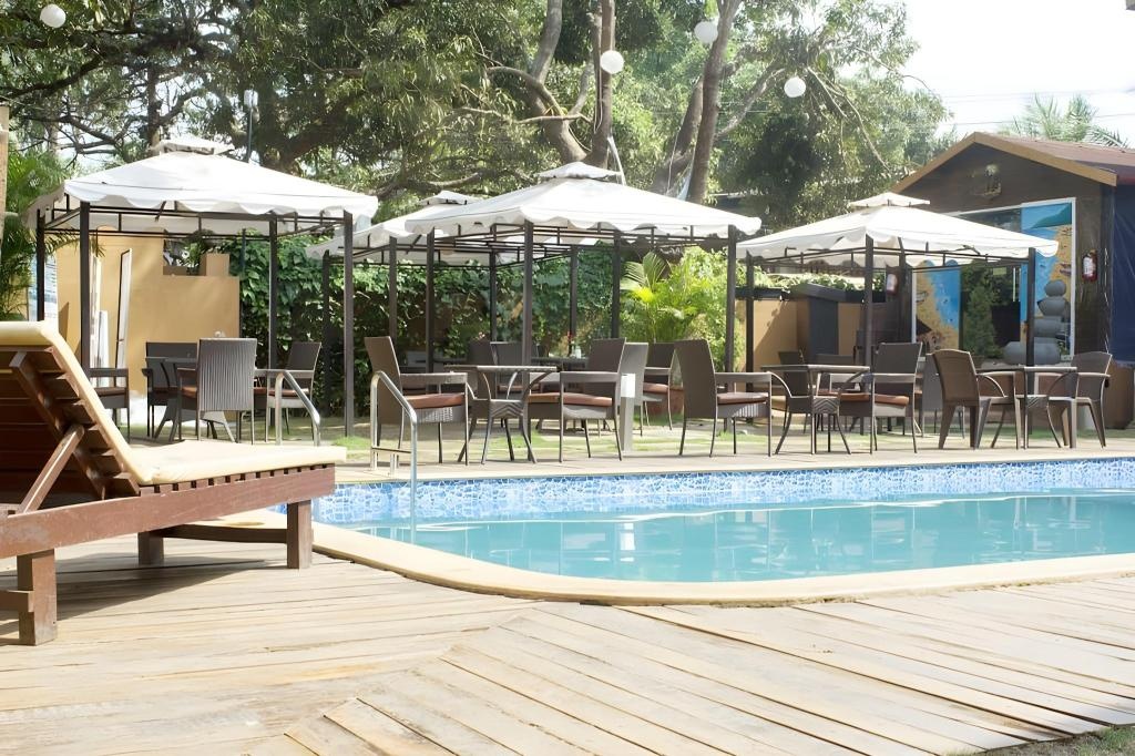 La Vie Woods Resort No Stags Allowed  Facilities  Swimming Pool 1