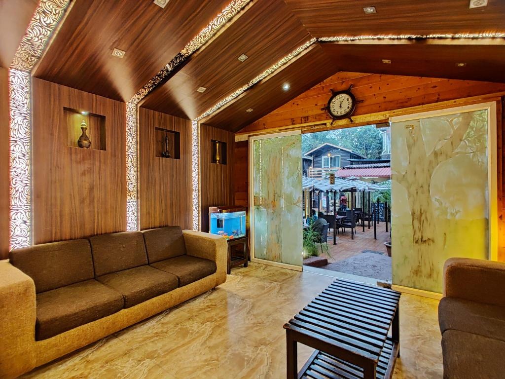 La Vie Woods Resort No Stags Allowed  Property Views  Lobby 13