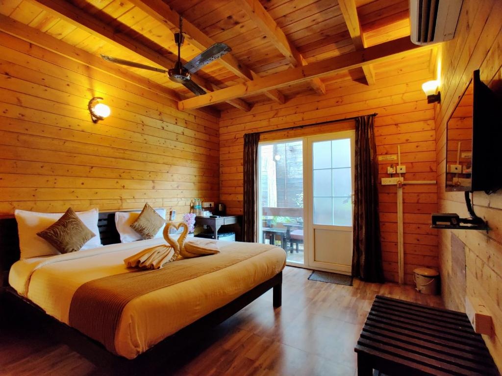 La Vie Woods Resort No Stags Allowed  Rooms  Rooms Image 1 1