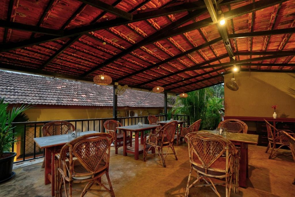 Casa De Royale Resort  Dining  Restaurant 8